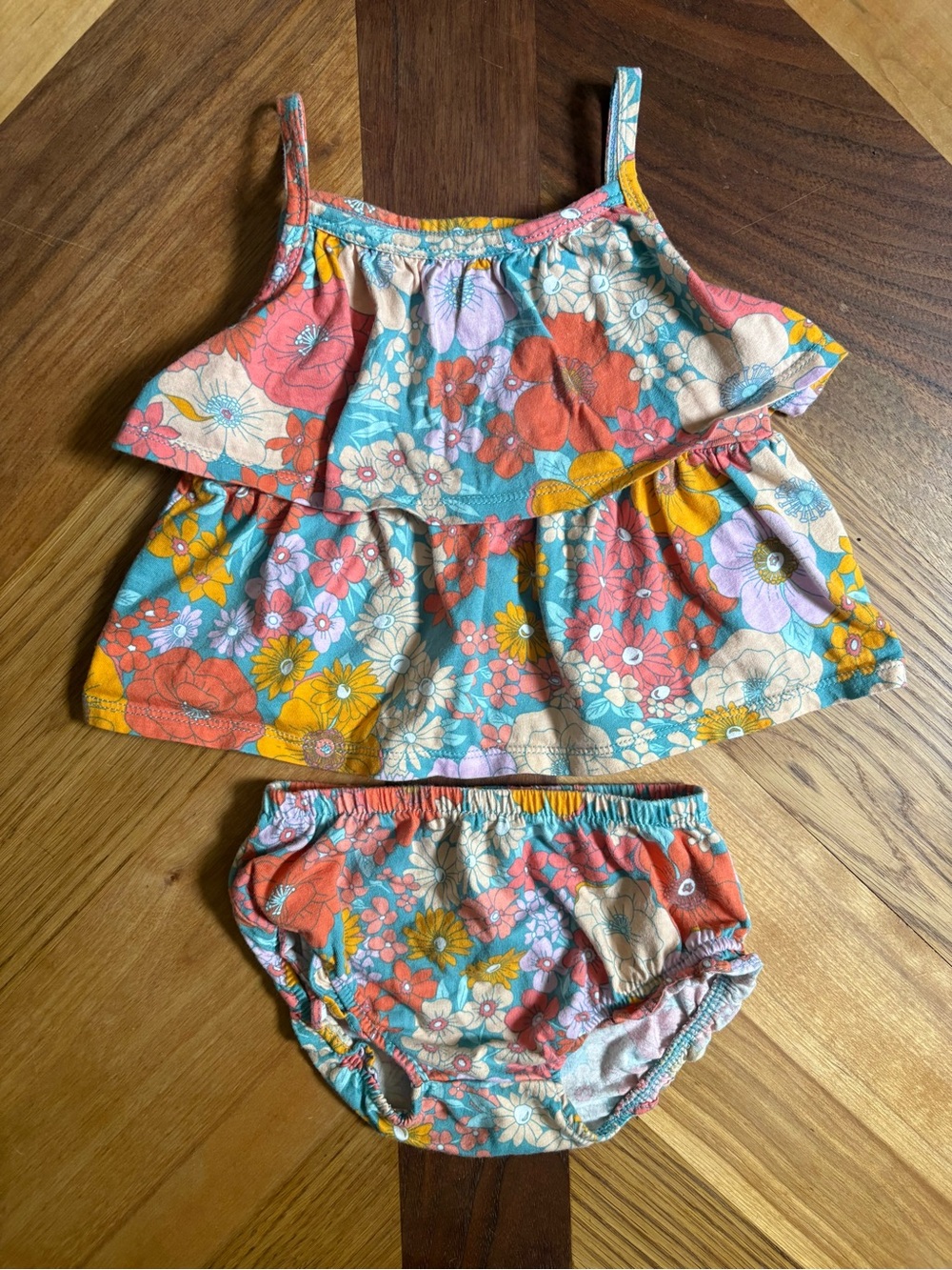 Carters Floral 6-9 months set